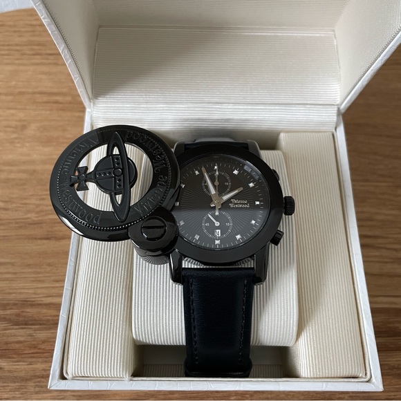 Vivienne Westwood Slide-Cage Cover Watch - Picture 2 of 6